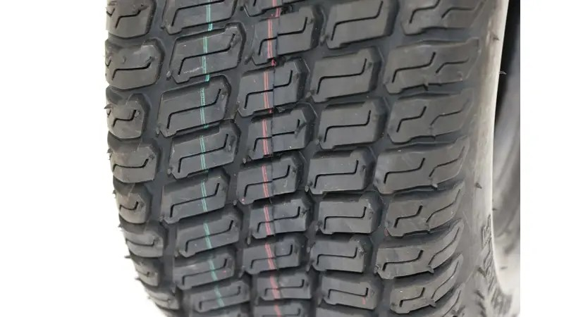 Neumático Bobcat 2721432-1 (delantero) - 16X6.50-8