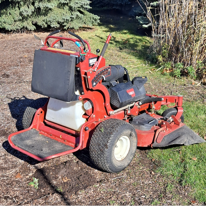 Toro 72519 Grandstand 52 In. Stand-On Mower