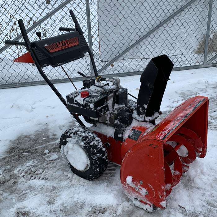 MTD 8/26 Two Stage Snow Blower