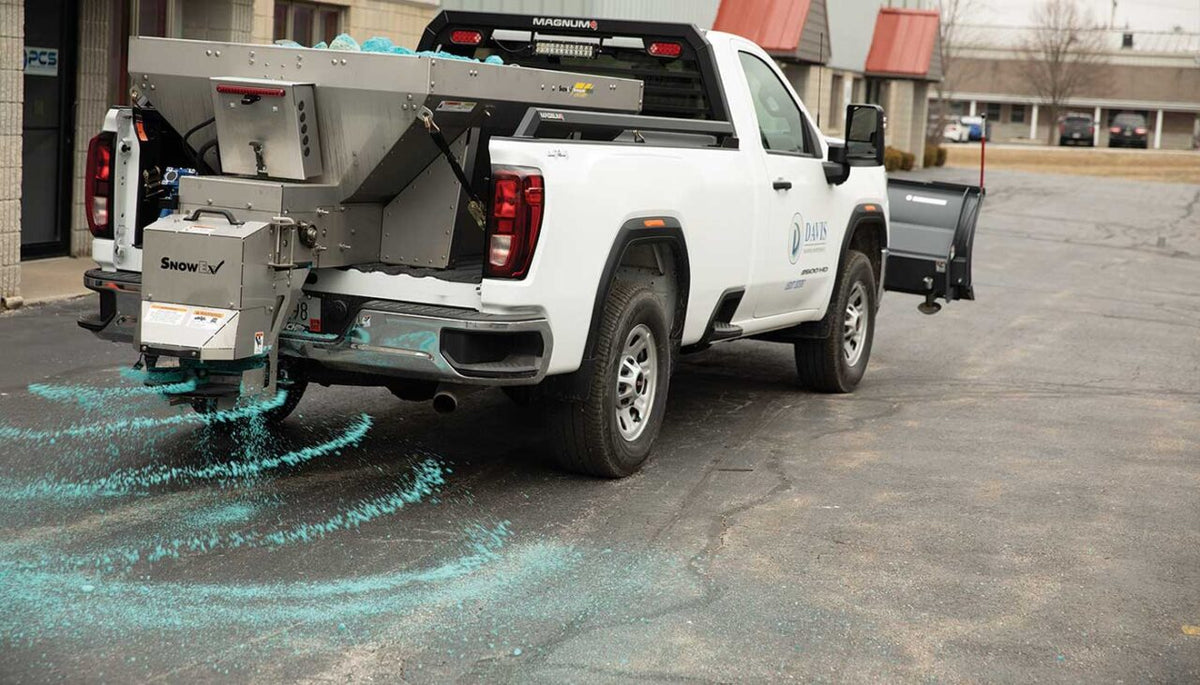 Esparcidor de tolva de acero inoxidable SnowEx 86410 Renegade
