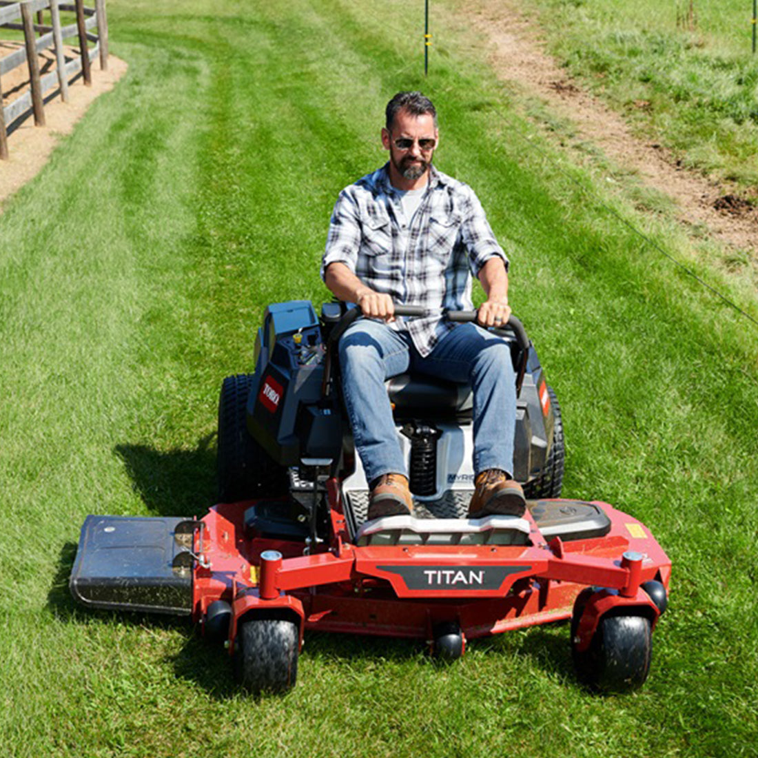Toro 75315 TITAN 54 In. Zero Turn Mower