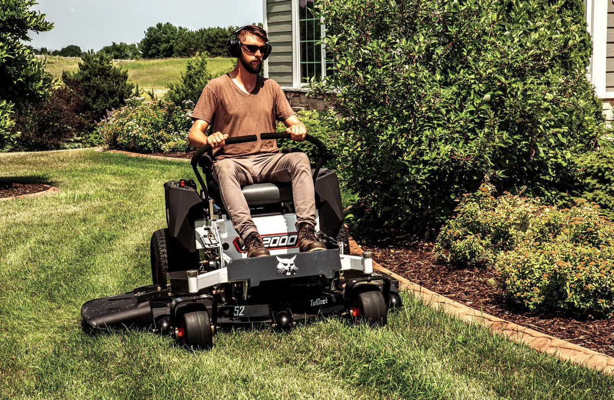 Bobcat ZT2000 48 In. Zero Turn Mower