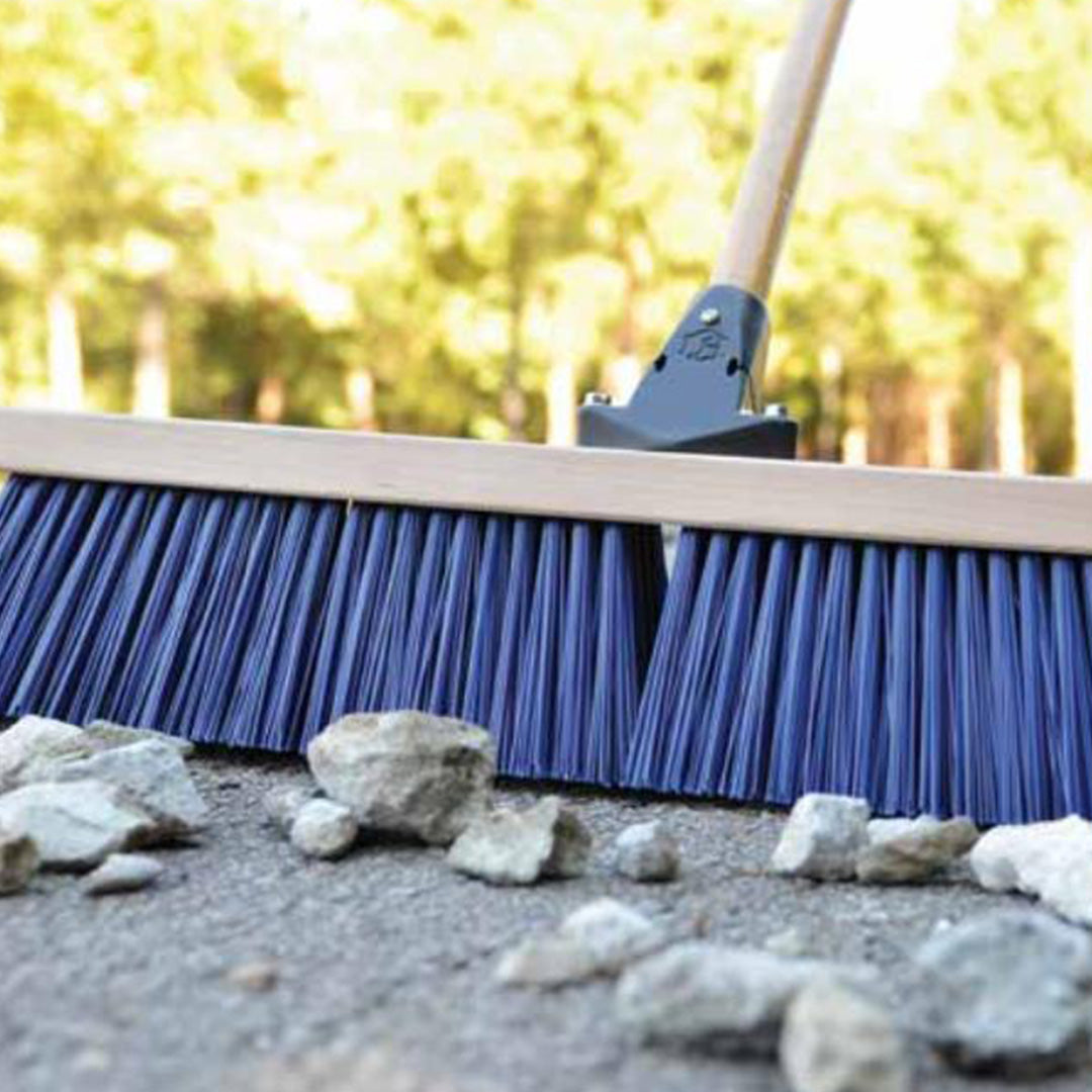 Brooms & Brushes