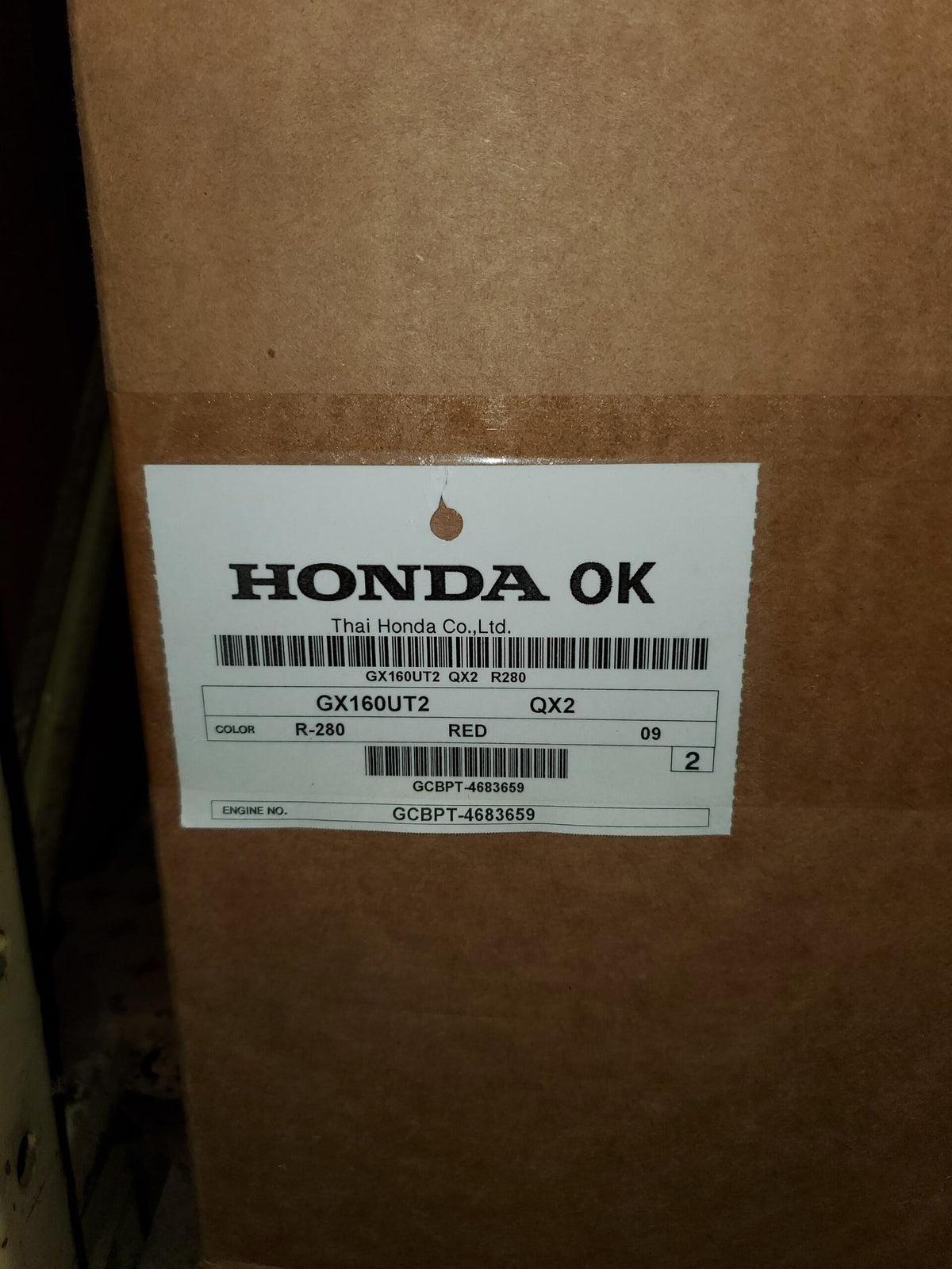 Motor Honda GX160UT2-QX2 de 4.8HP, eje horizontal de 3/4" x 2-7/16", arranque por cuerda.