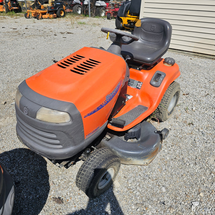 Husqvarna YTH18542 42 In. Lawn Tractor