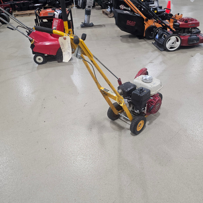 2022 McLane 4G7P Walk-Behind Edger