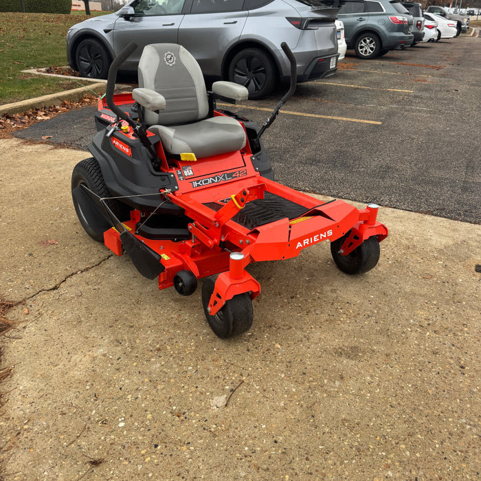 2021 Ariens Ikon XL 42 In. Zero Turn Mower