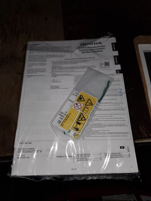 Honda GX160UT2-QX2 4.8HP 3/4" x 2-7/16" Horizontal Shaft Recoil Start Engine