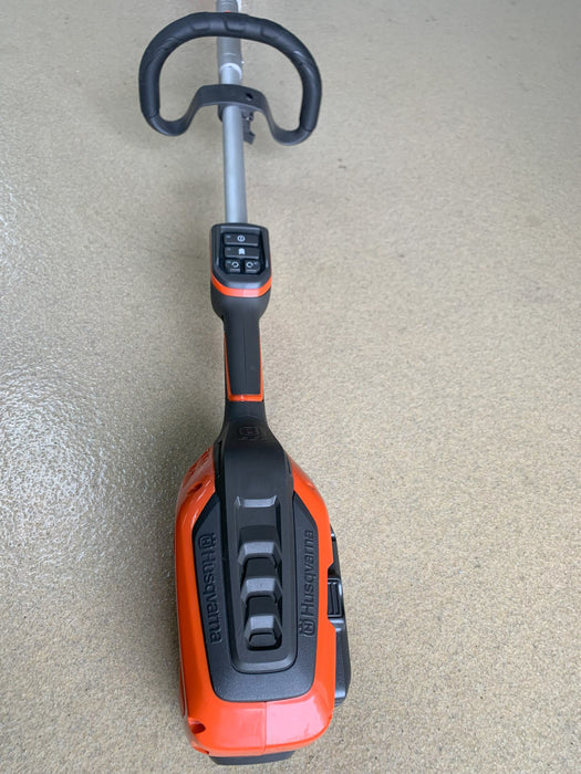 Husqvarna 220 iL Battery Line Trimmer