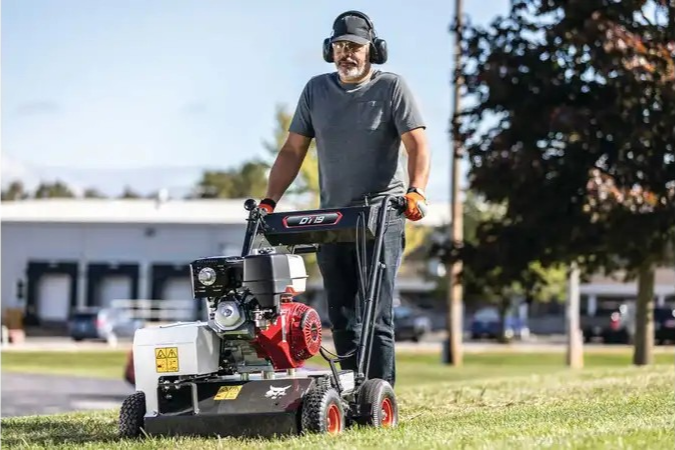 Bobcat 7523790 DT19 Walk-Behind Dethatcher Honda GX390