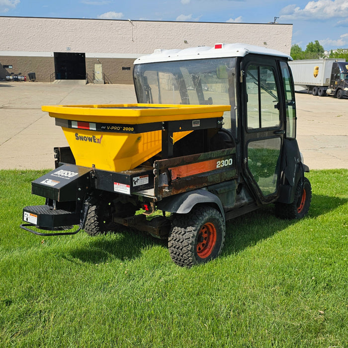 Bob-Cat Toolcat 2300 RTV W/ Plow & Bucket