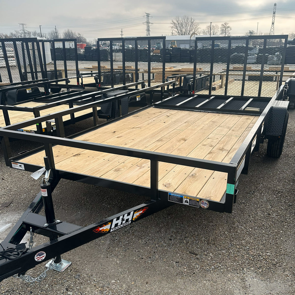 Remolque utilitario de acero H&H Trailers H8214RS-030 de 14 pies