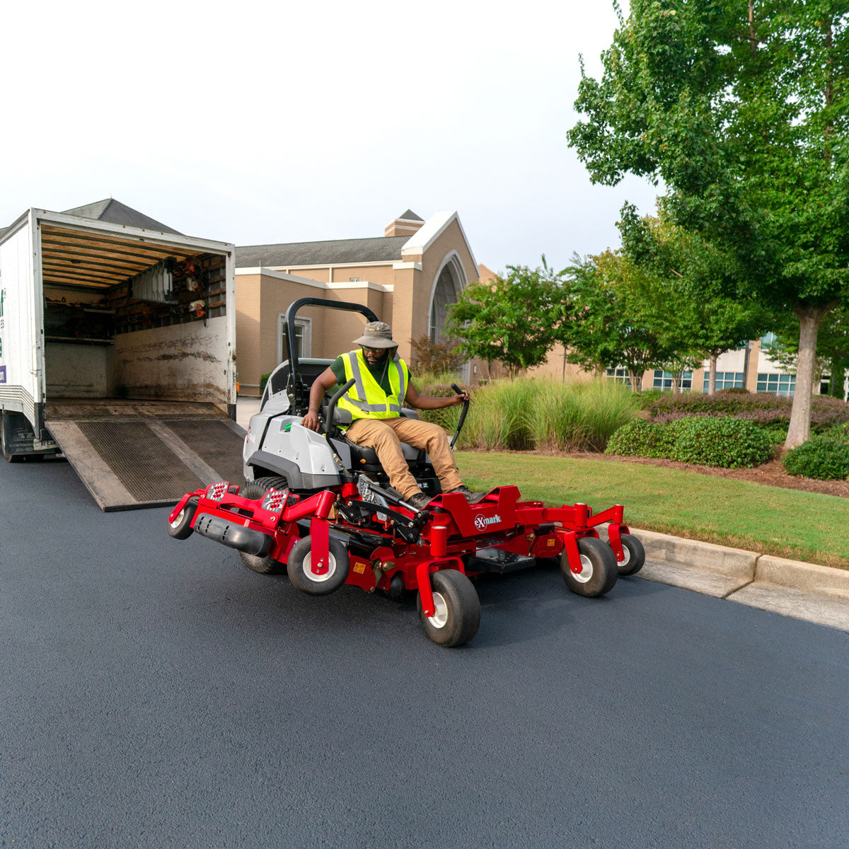 Exmark Lazer Z Diesel LZS88CDYM96RW0 96 In. Zero Turn Mower