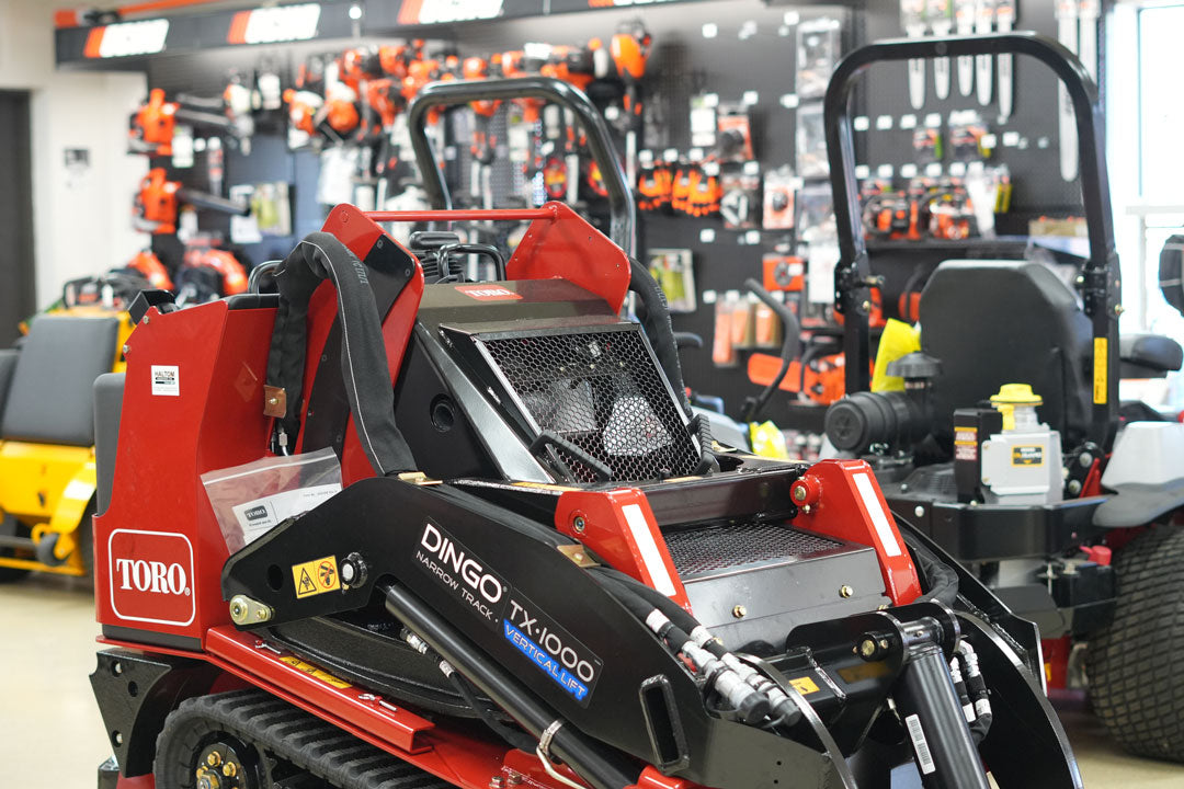 Haltom-showroom-toro-dingo-cul-20230921.jpg__PID:de5d3766-6fd4-474a-aa14-4b8f0ce80c67