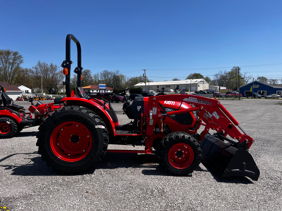 Kioti DK4720SEHB Hst Tractor w/ Foldable Rops