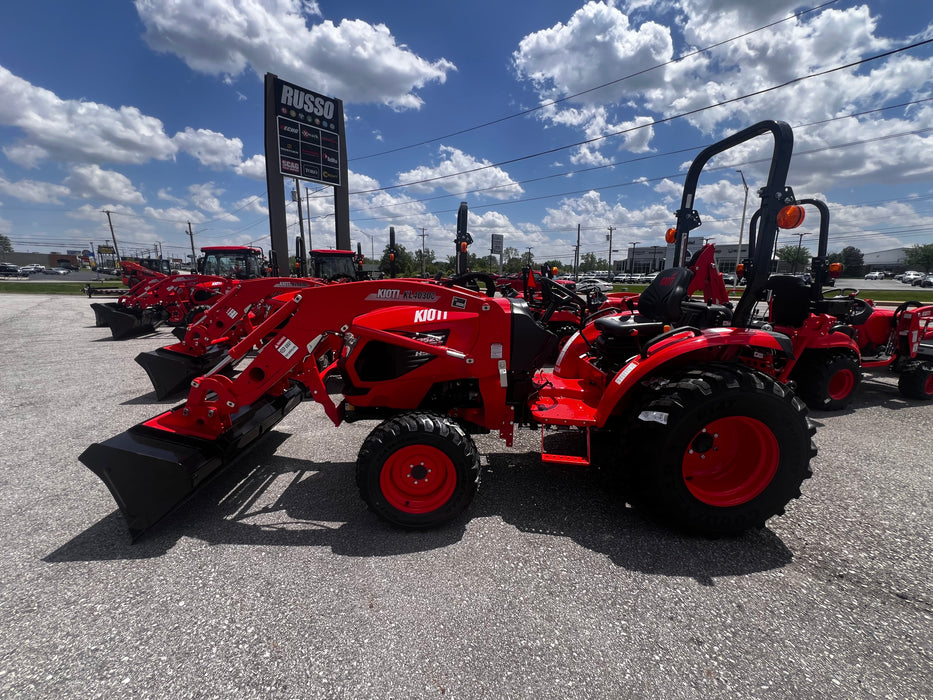 Kioti CK3520HB Hst con cuerda de seguridad plegable y válvula de joystick