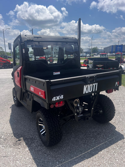 Kioti K9 2400SWC K9 2400 Naranja Con Cabina