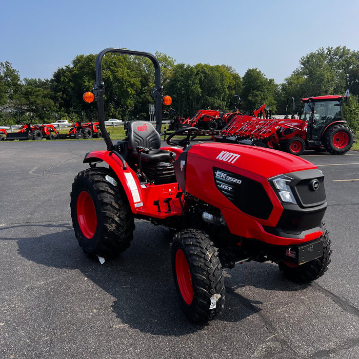 Kioti CK3520H Tractor w/ Foldable ROPS