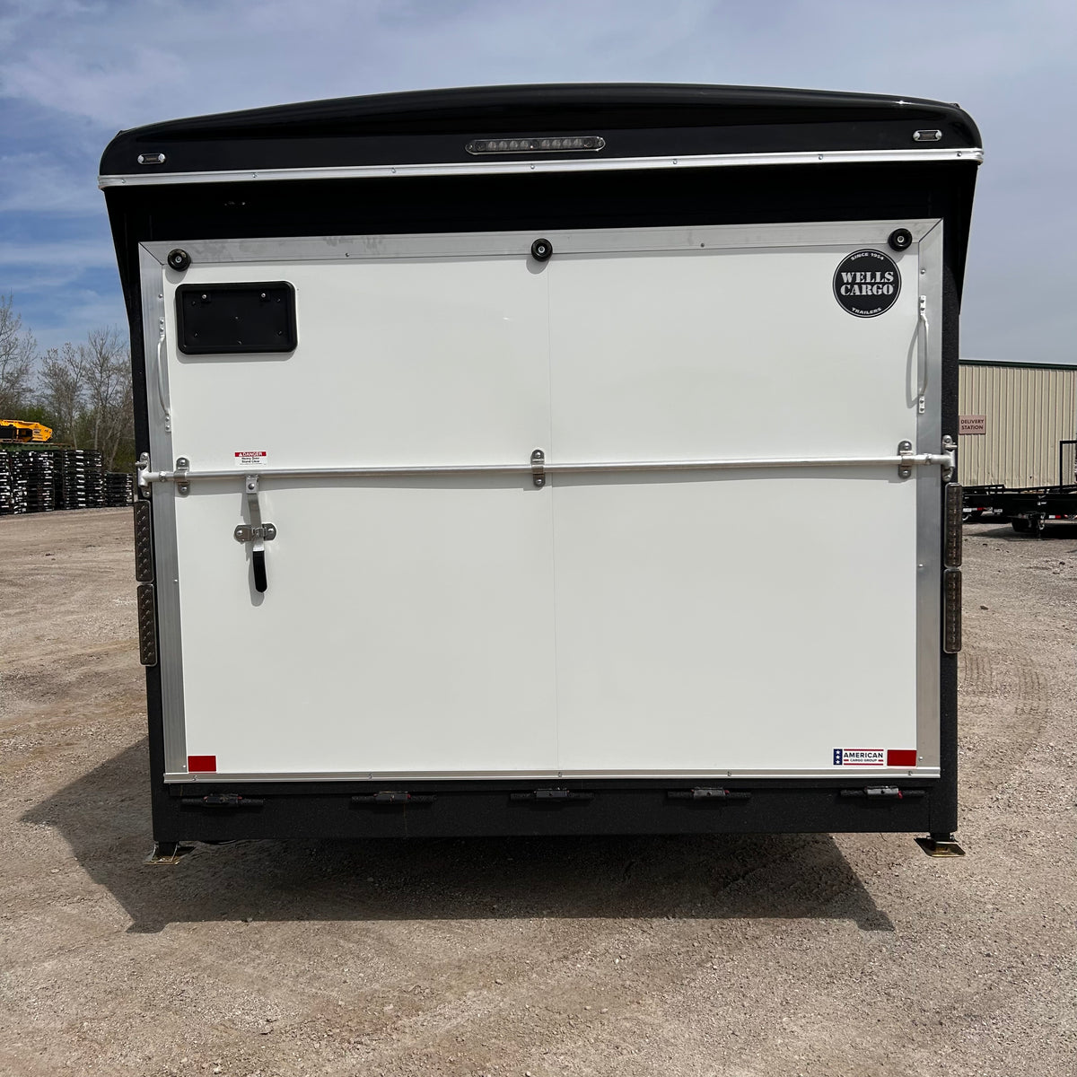Wells Cargo WHD8520T3 20 Ft. Wagon HD Enclosed Trailer