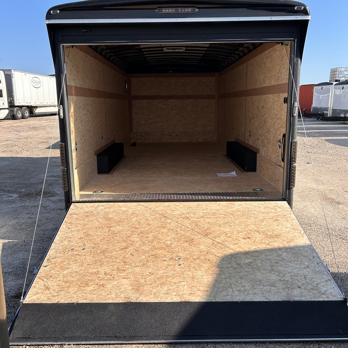 Wells Cargo WHD8520T3 20 Ft. Wagon Hd Enclosed Trailer