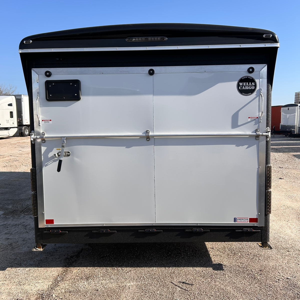 Wells Cargo WHD8520T3 20 Ft. Wagon Hd Enclosed Trailer