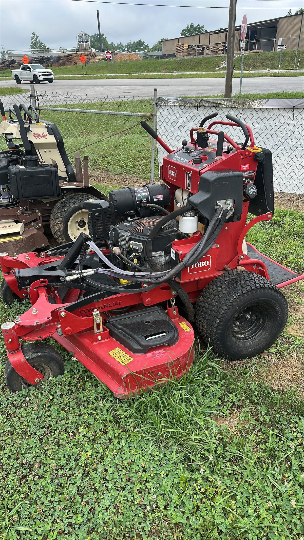 Toro 52 In. Multiforce W/ hydraulics