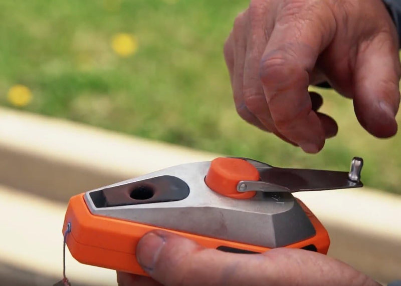 Carrete de tiza Keson Industries K3XPRO / 100' / Rebobinado 3X / Hilo de precisión / Metal