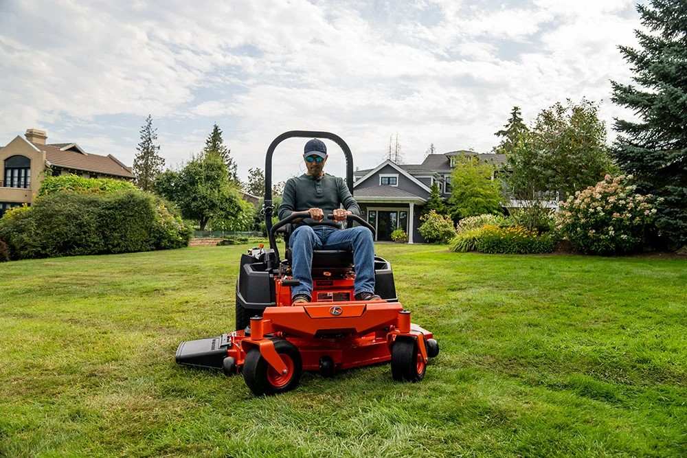 Kubota Z242KW-48 48" Zero Turn Mower