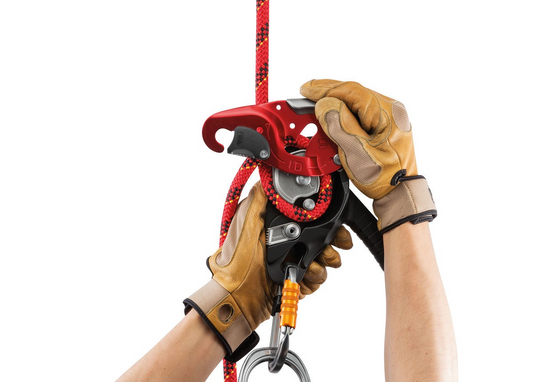 Petzl D020BA00 Self-Braking Descender Red 12.5-13mm Rope Comp. Anti-Panic Function