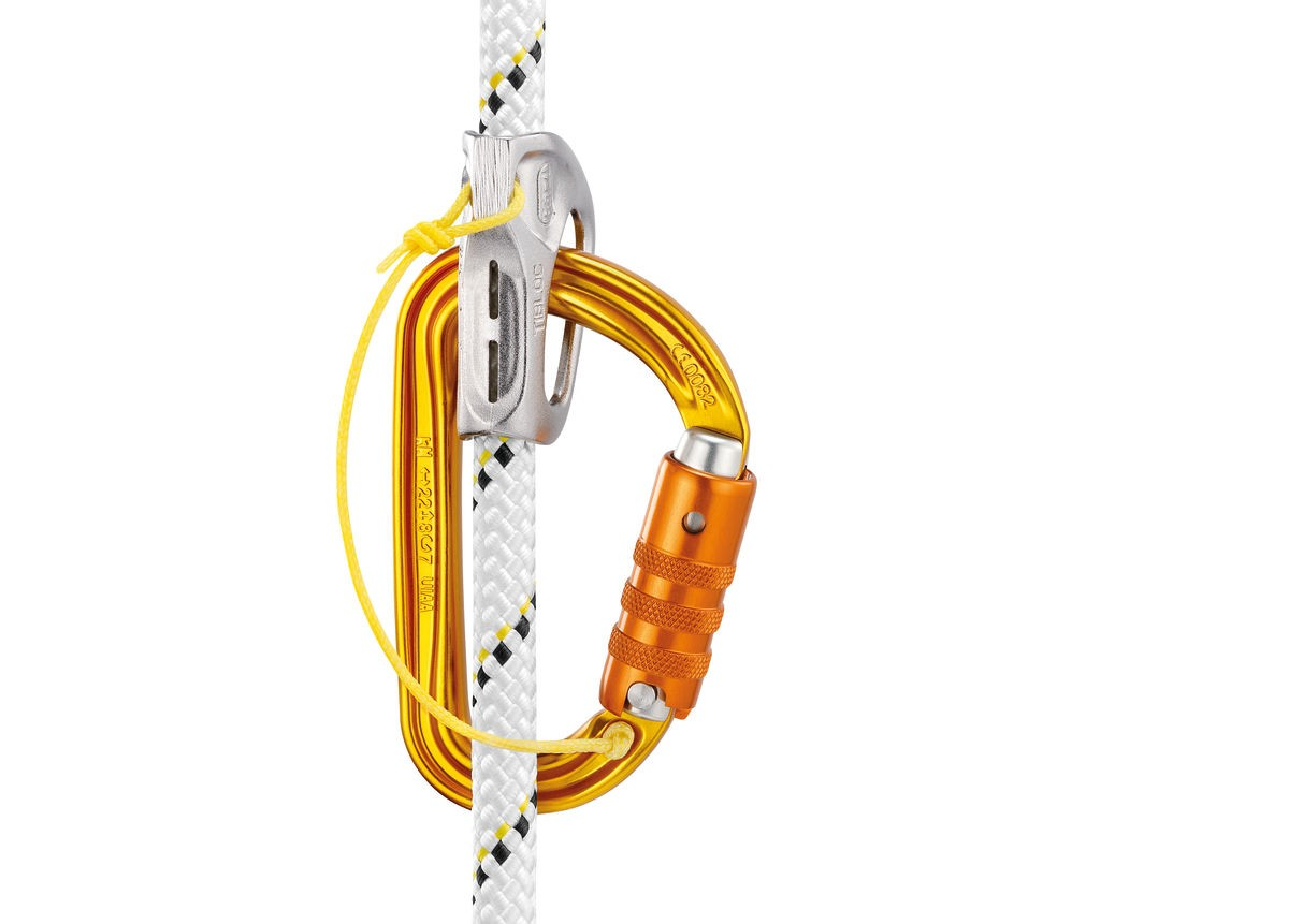 Petzl M39A S Mosquetón ultraligero amarillo sin sistema de bloqueo aluminio asimétrico