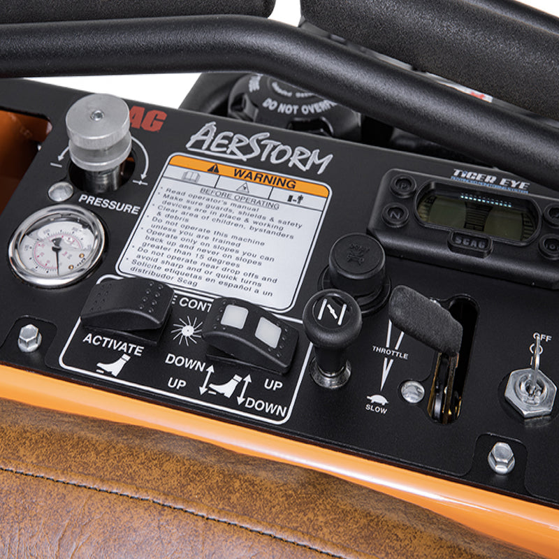 Aireador de pie Scag AS30-23CV-DS AerStorm de 30 pulgadas con kit de sembradora de caída