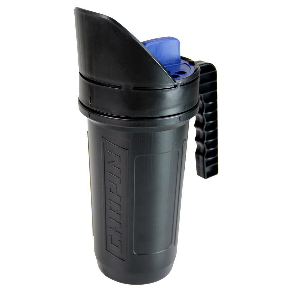 Chapin 8741A Handheld Spreader Shaker 64 Oz.