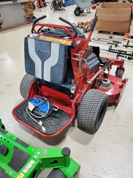 Toro 18560 GrandStand 52 pulgadas. Cortacésped de pie con giro cero y batería Revolution