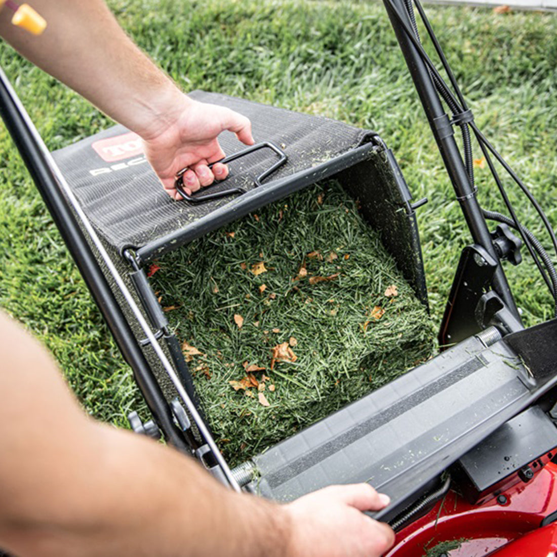 Reciclador Toro 21465 de 22 pulgadas. Cortacésped con operador a pie