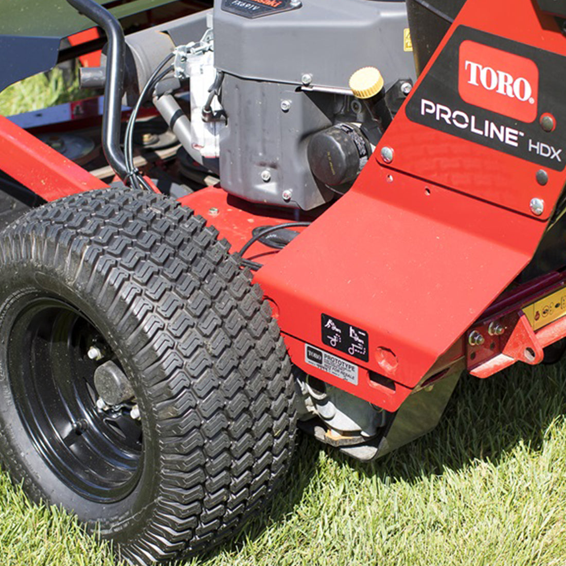 Toro 44454 PROLINE HDX 54 pulgadas. Cortacésped con operador a pie