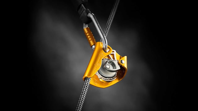 Petzl Dispositivo anticaídas móvil ASAP LOCK